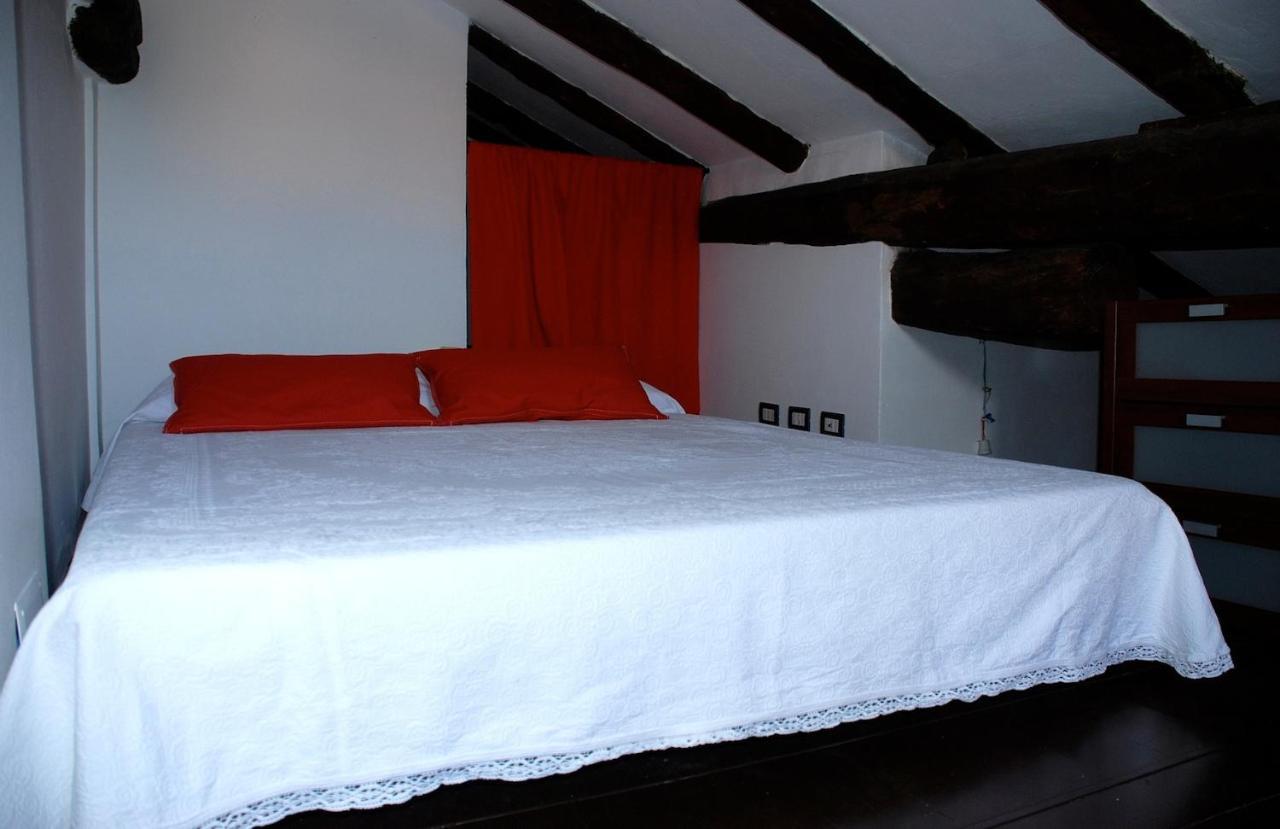Pisolo In Citta Casa Vacanze Nel Centro Storico Bologna Luaran gambar